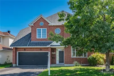 2370 Le Ruisseau Circle, Orleans - Convent Glen And Area, On K1w 1k8