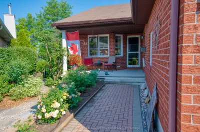 77 Quinterra Court, Hunt Club - Windsor Park Village And Area, On K1v 1k9