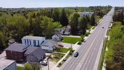 379 Erb Street W, Waterloo, On N2l 1w7