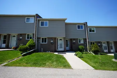 Condo Townhouse in Waterloo