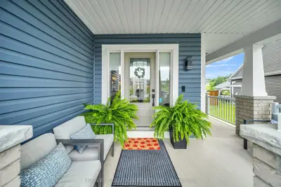 16 Stother Crescent, Bracebridge, On P1l 0g2