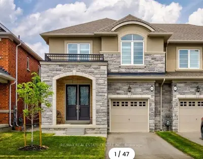 Att/Row/Townhouse in Hamilton