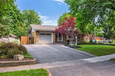 Detached in Waterloo
