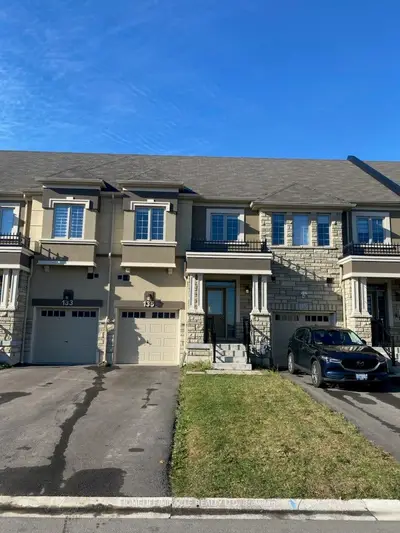 Att/Row/Townhouse in Brant