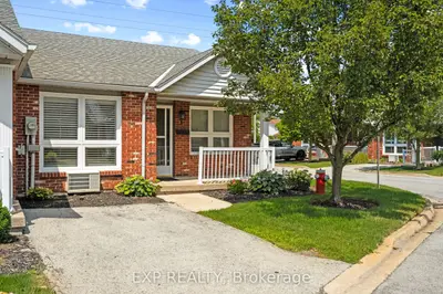 Condo Townhouse in St. Catharines