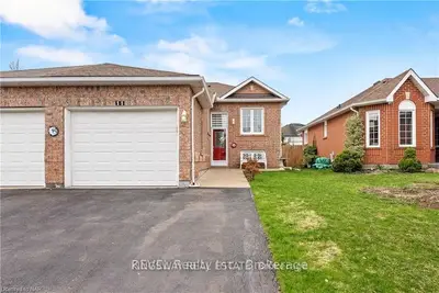 11 JACKSON Court W, Welland, ON L3C 7G2