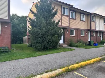 Condo Townhouse in Cyrville - Carson Grove - Pineview