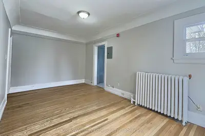 8 Tisdale Street S 8, Hamilton, On L8n 2v9