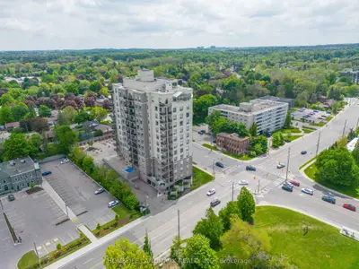 223 Erb Street W 405, Waterloo, On N2l 0b3