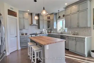 196 Cherrywood Parkway, Greater Napanee, On K7r 2b9