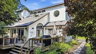 8 Bartlett Drive, Seguin, On P2a 2w8
