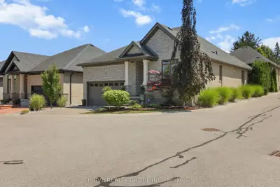 696 Commissioners Road 5, London South, On N6k 1b9