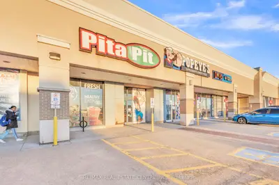 589 Fairway Road S, Kitchener, On N2c 1x4