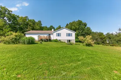 Detached in Frontenac