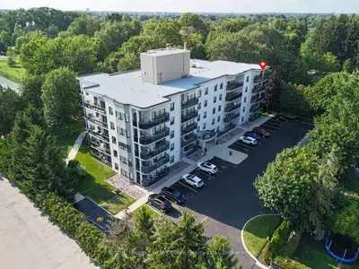 160 S Romeo Street 505, Stratford, On N5a 4s9
