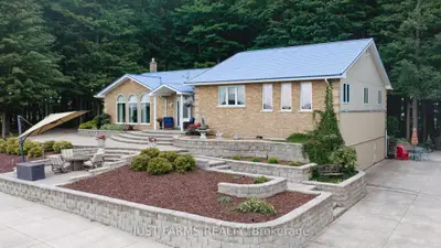 4881 Bruce Road 4 Road, South Bruce, On N0g 2s0