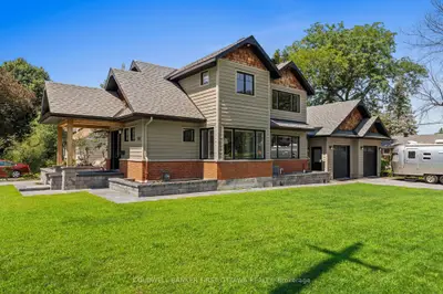 199 MOUNTBATTEN Avenue, Alta Vista and Area, ON K1H 5V6