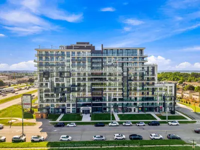Condo Apartment in Hamilton