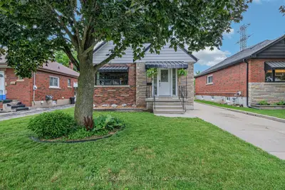 Detached in Hamilton