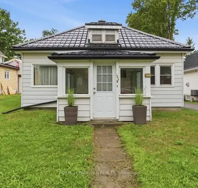 Detached in Shelburne