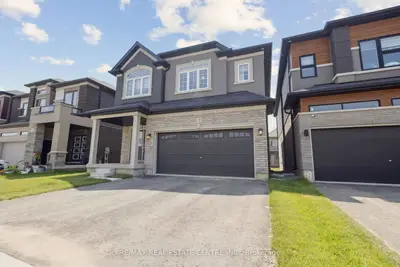 Detached in Brantford