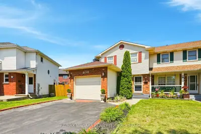 Semi-Detached in Niagara Falls