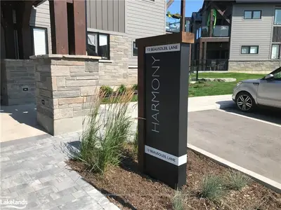 Condo Apartment in Blue Mountains