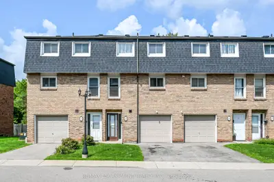 23 Rosedale Court, Hamilton, On L8b 4g1