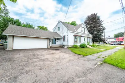 734 Front Street, Pembroke, On K8a 6j6