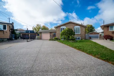 18 Villa Court, Hamilton, On L8w 1m2