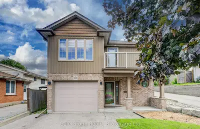 Detached in Woodstock