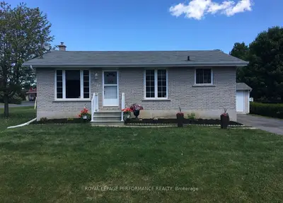 Detached in Cornwall
