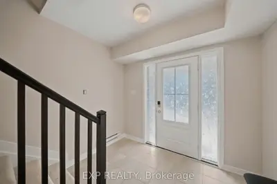 69 Lignite Private, Barrhaven, On K2j 7j4