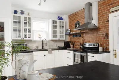 Detached in Bracebridge