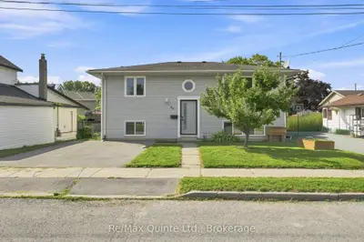 54 Bentinck Street, Quinte West, On K8v 4e3