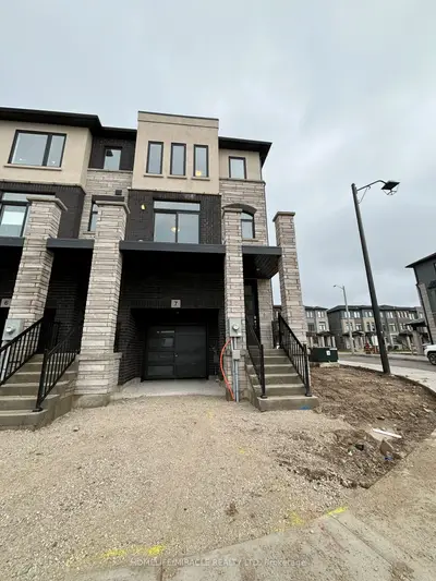 Att/Row/Townhouse in Cambridge