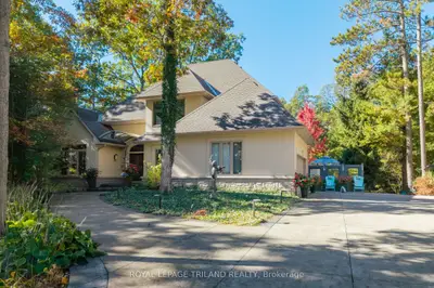 10016 The Trail, Lambton Shores, On N0m 1t0
