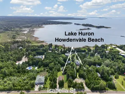 24 Isabella Street, South Bruce Peninsula, On N0h 2t0