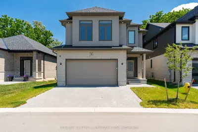 8-7966 Fallon Drive, Lucan Biddulph, On N0m 1v0