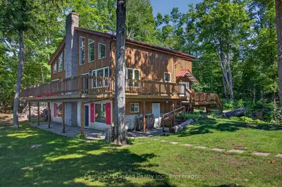 2450 Victoria Springs Lane E, Selwyn, On K0l 2h0