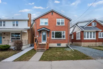78 Regent Street, Kingston, On K7l 4j7