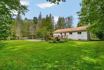 15 ORR Road, Huntsville, ON P0B 1M0