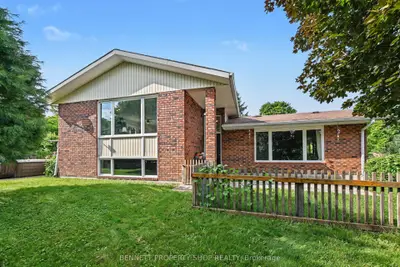 Detached in Renfrew