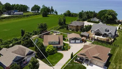 24 THIMBLEWEED Drive, Bluewater, ON N0M 1G0