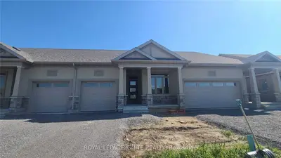 Att/Row/Townhouse in Belleville