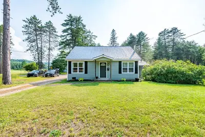 35723 Highway 17 Highway, Laurentian Hills, On K0j 1p0