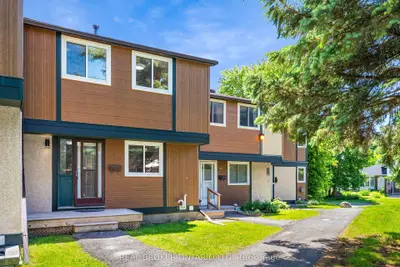 Condo Townhouse in Cyrville - Carson Grove - Pineview