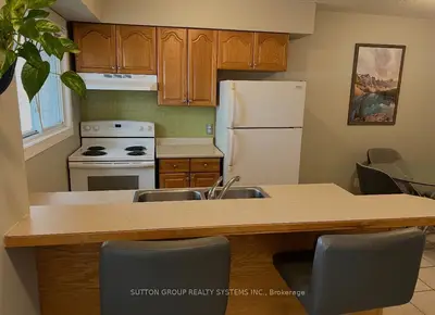 211 Veronica Drive 19, Kitchener, On N2a 2r8