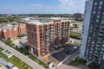 Condo Apartment in Billings Bridge - Riverside Park and Area