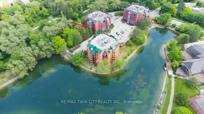 52 Blue Springs Drive 32, Waterloo, On N2j 4m4